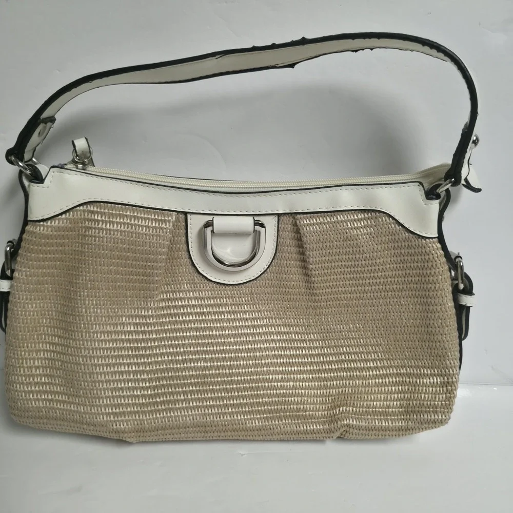 VTG Style Woven Straw Baguette Shoulder Bag Tan Beige White Trim Center D-Ring
